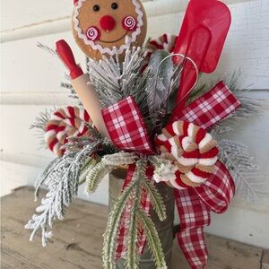 Festive Gingerbread Holiday Arrangement with Red Accents